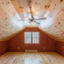 Weathered Red Barn Wood Design