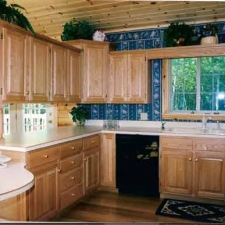 Raised Panel Oak Kitchen Cabinetry