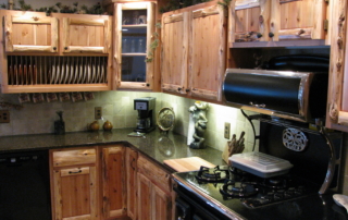 Rustic Cedar Log & Panel w/Log Crown Molding